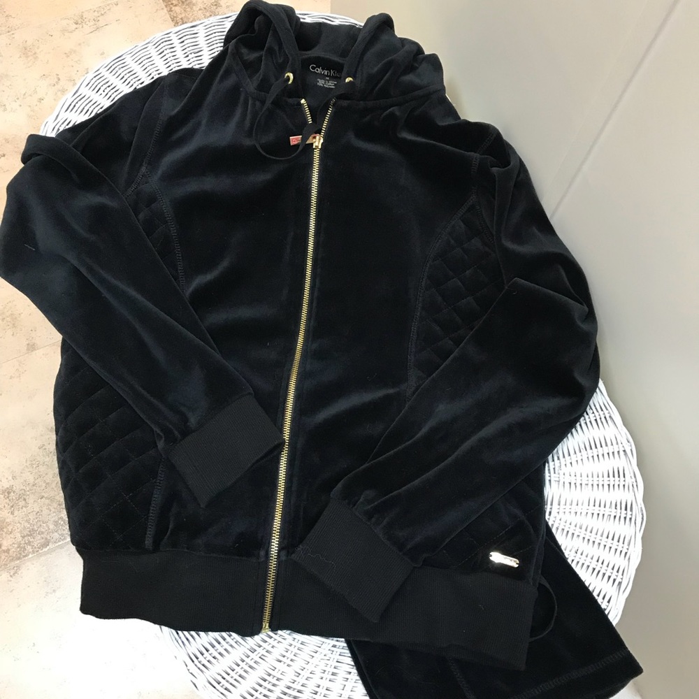 Calvin Klein quilted zip up with bottoms.